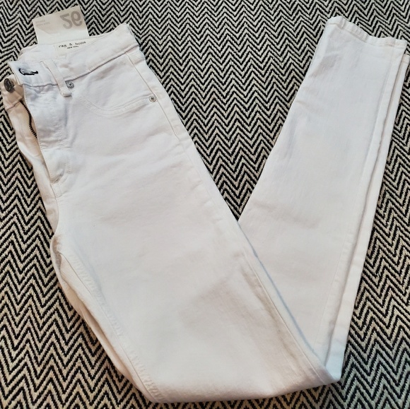 rag & bone High-Rise Skinny Jeans in White - Picture 4 of 5